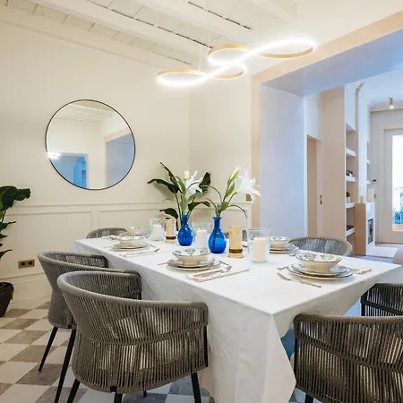 Luxurious With Andalusian Patio And Pool, Facing The Cathedral *