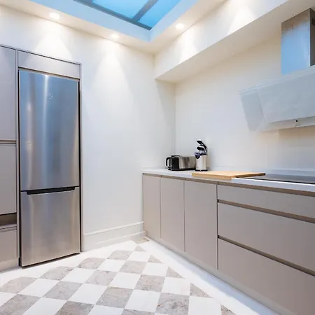 Luxurious With Andalusian Patio And Pool, Facing The Cathedral Apartment Seville