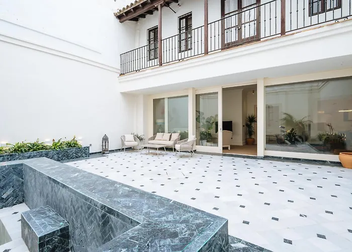 Luxurious With Andalusian Patio And Pool, Facing The Cathedral Lejlighed *
