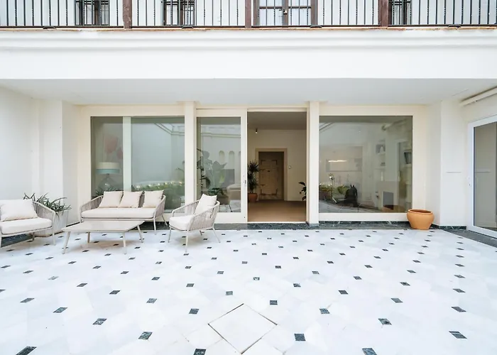 Luxurious With Andalusian Patio And Pool, Facing The Cathedral Lejlighed *
