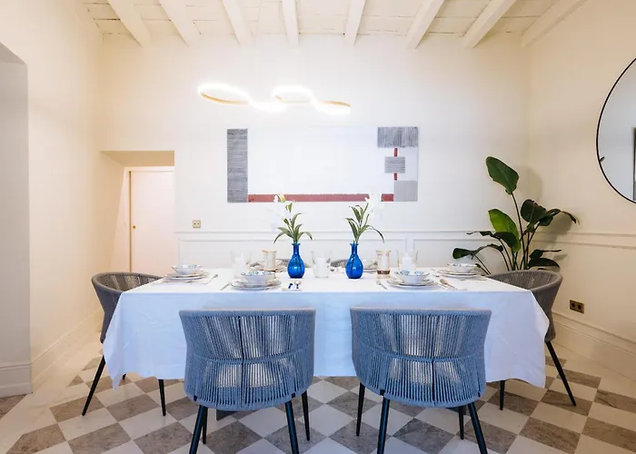 Luxurious With Andalusian Patio And Pool, Facing The Cathedral Lejlighed Sevilla